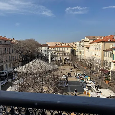 Διαμέρισμα #101-heart Of Vieil - Place Nationale-high-end Newly Renovated & Furnished *