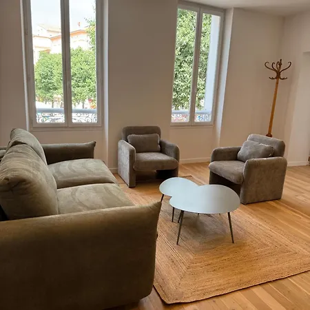 #101-heart Of Vieil - Place Nationale-high-end Newly Renovated & Furnished Αντίμπ